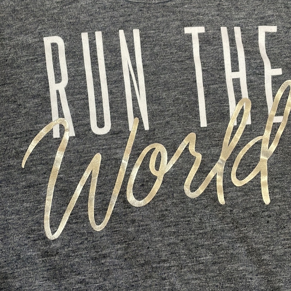 Run the World Tank - Picture 2 of 9
